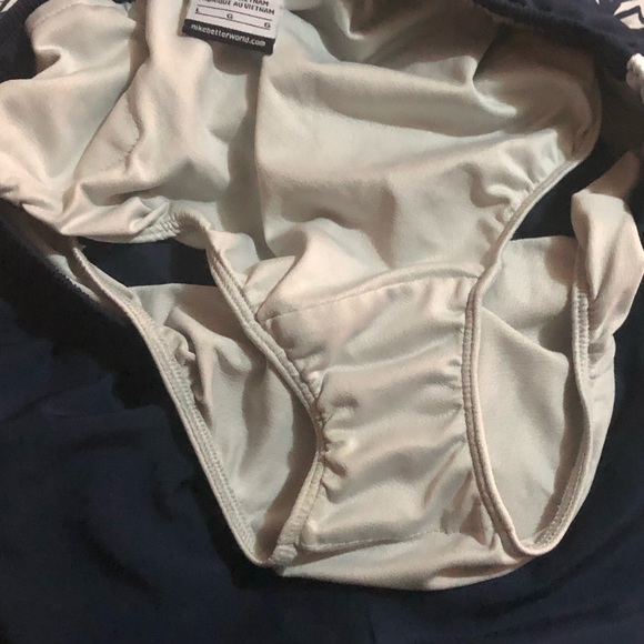 NIKE Bulldog Navy Running Athletic Shorts SZ L - Picture 6 of 6